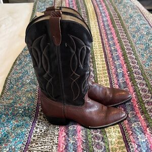 Stylish Black and Brown Western Boots